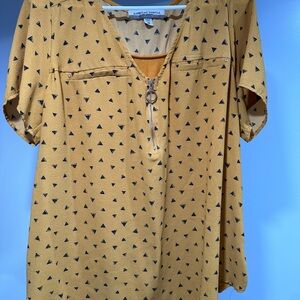Women’s plus blouse